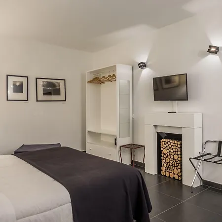 Residenza D'epoca Al Numero 8