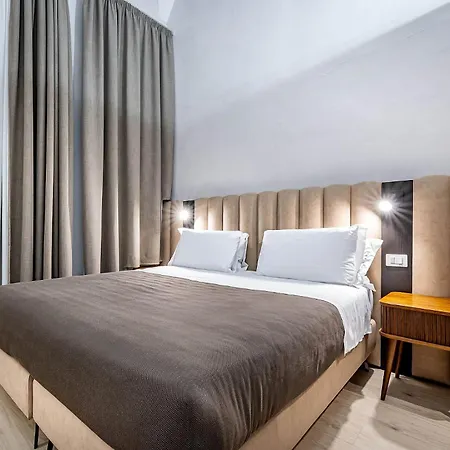 레지덴자 데포카 알 누메로 8 B&B 피렌체