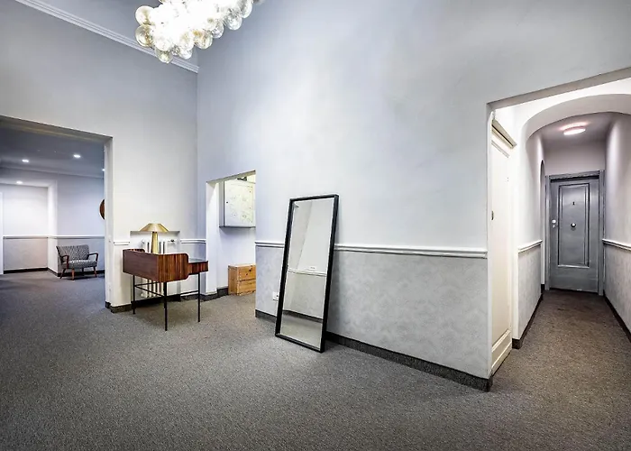 Residenza D'epoca Al Numero 8 Bed & Breakfast 4*