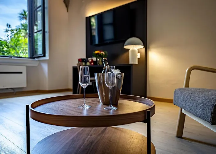 Bed & Breakfast Residenza D'epoca Al Numero 8 Florens