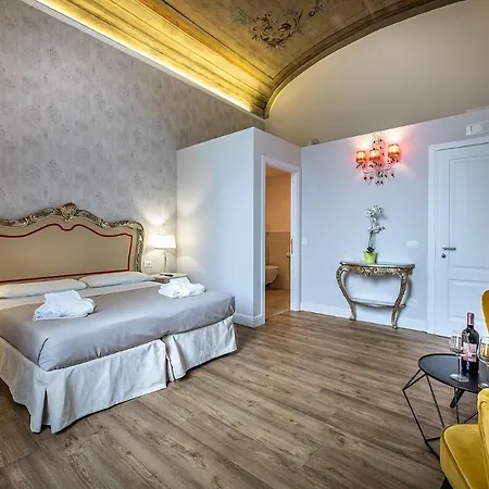 Residenza D'epoca Al Numero 8 Florence