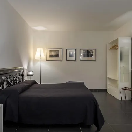 Residenza D'epoca Al Numero 8
