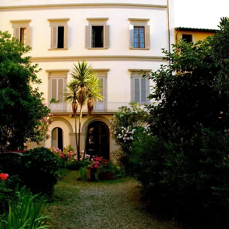 Residenza D'epoca Al Numero 8 3*