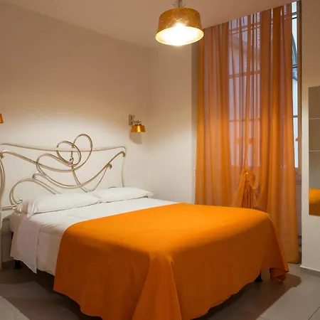 Bed & Breakfast Residenza D'epoca Al Numero 8 Florence