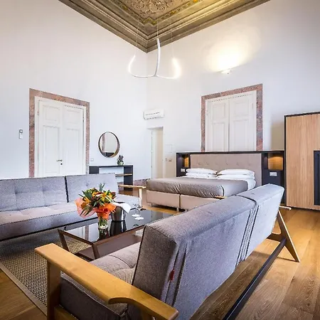 Residenza D'epoca Al Numero 8 Florence